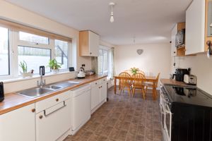Kitchen/Diner - click for photo gallery